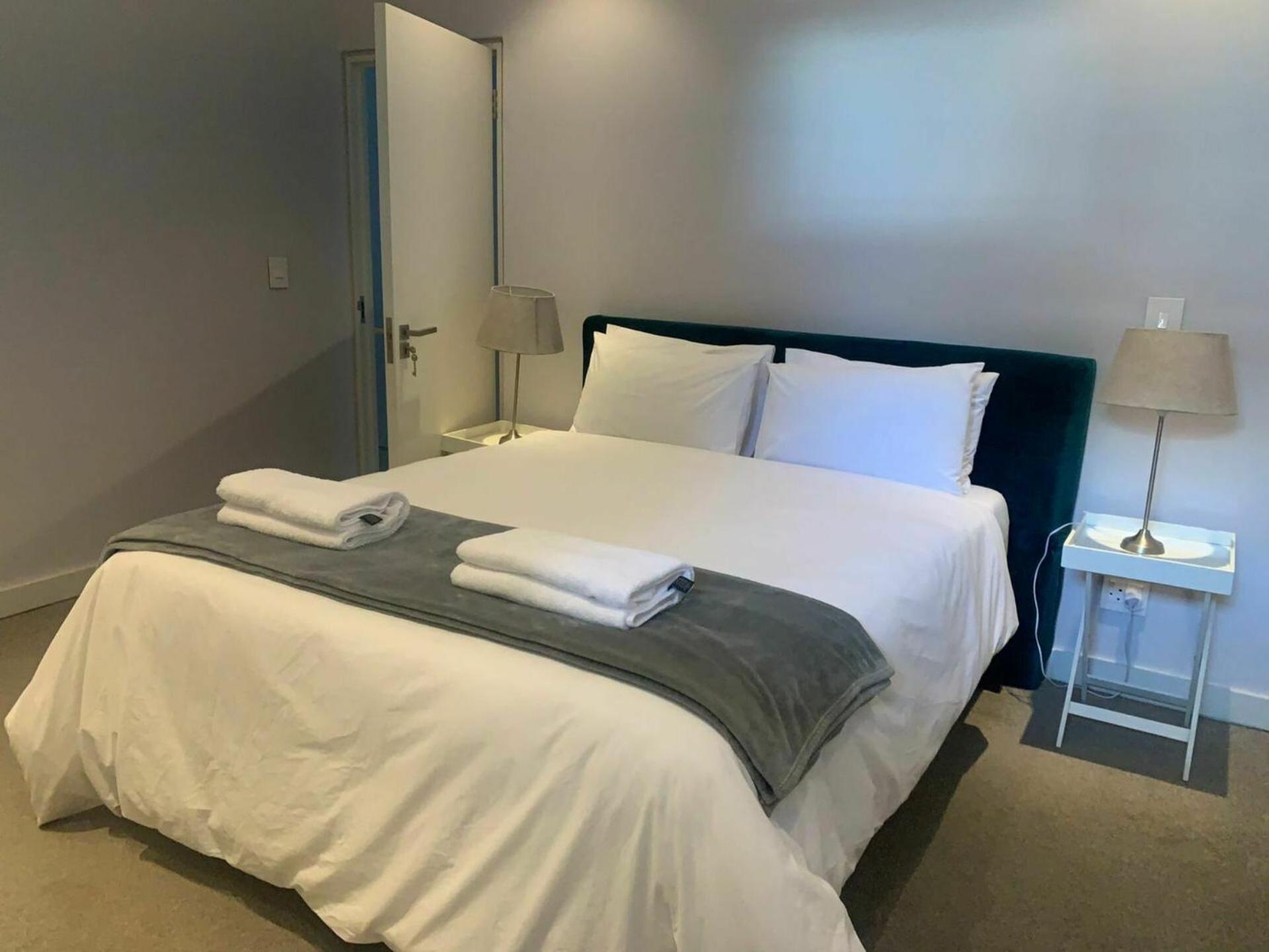 Apartment Modern 1 Bed In The Heart Of Point Cape Town