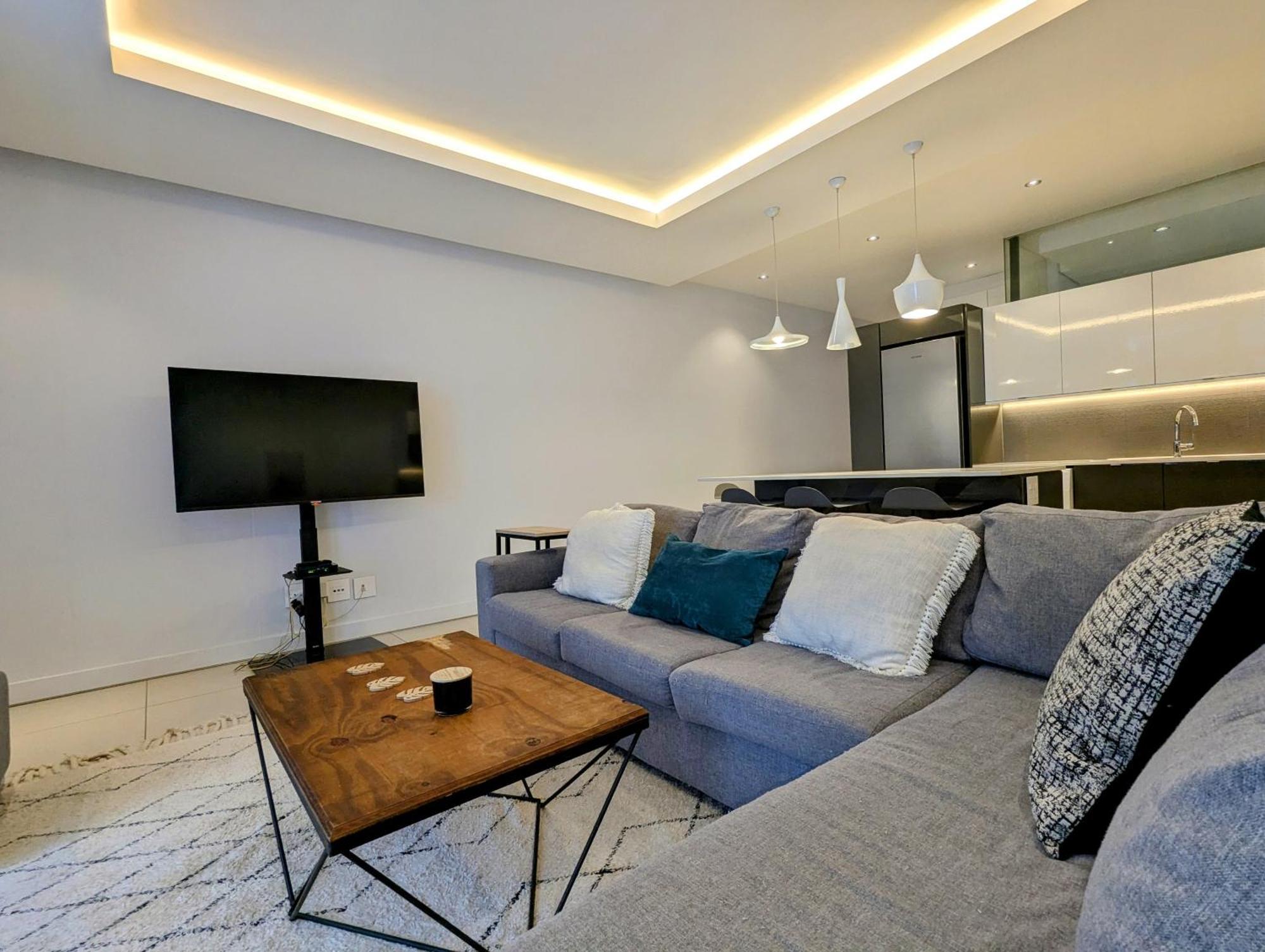 Apartment Modern 1 Bed In The Heart Of Point